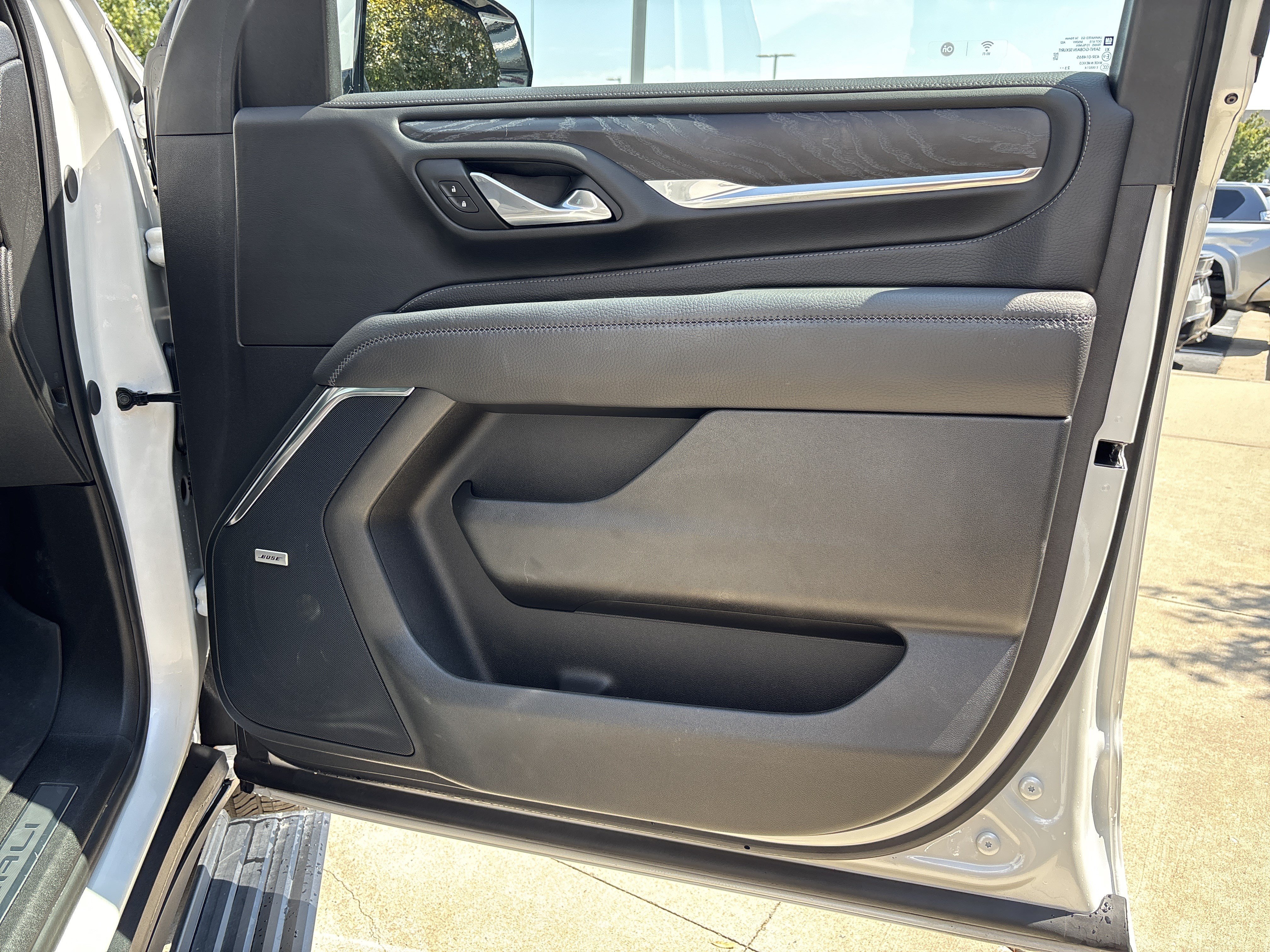 Used 2024 GMC Yukon Denali w/ Denali Reserve Package AWD/4WD image 26