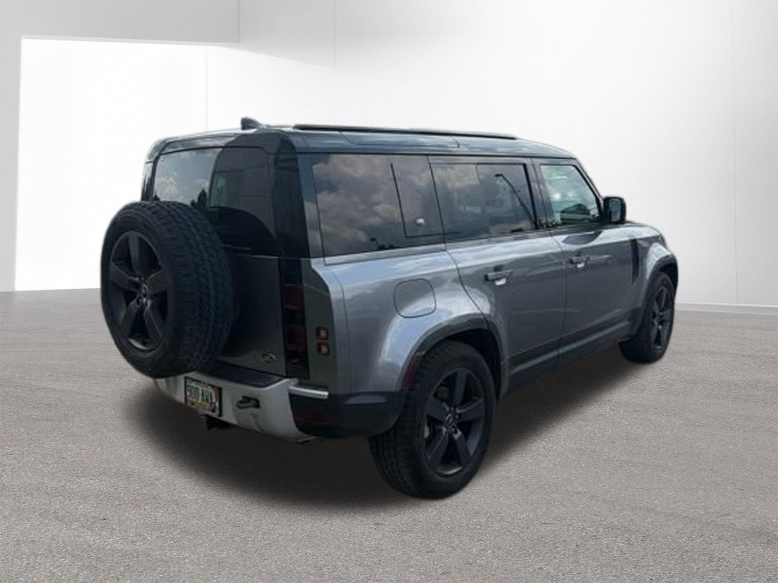 Used 2023 Land Rover Defender 110 S AWD/4WD image 24