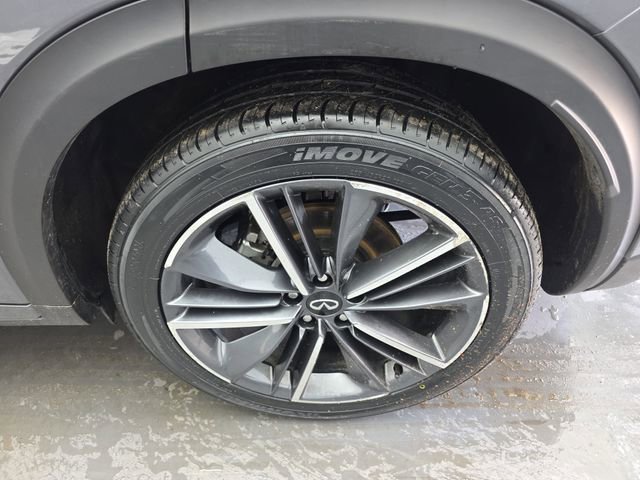 Used 2024 INFINITI QX55 Sensory image 16
