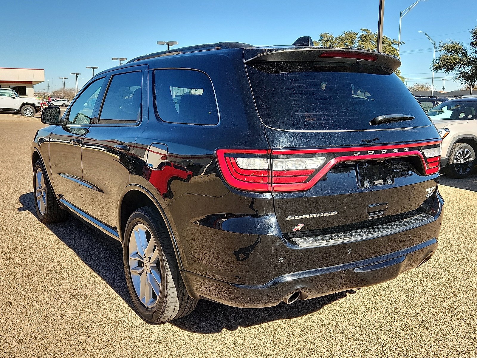 Used 2024 Dodge Durango GT image 3