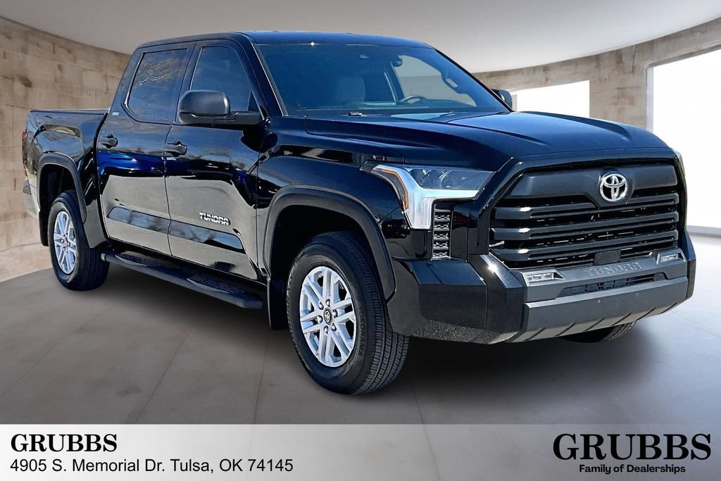 Used 2025 Toyota Tundra SR5 AWD/4WD image 1