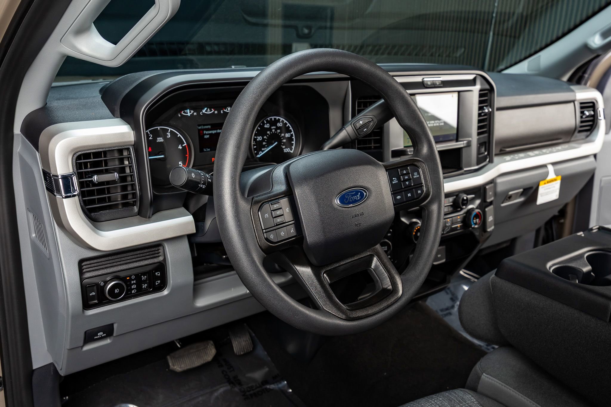 Used 2026 Ford F350 XLT w/ 360-Degree Camera Package AWD/4WD image 17