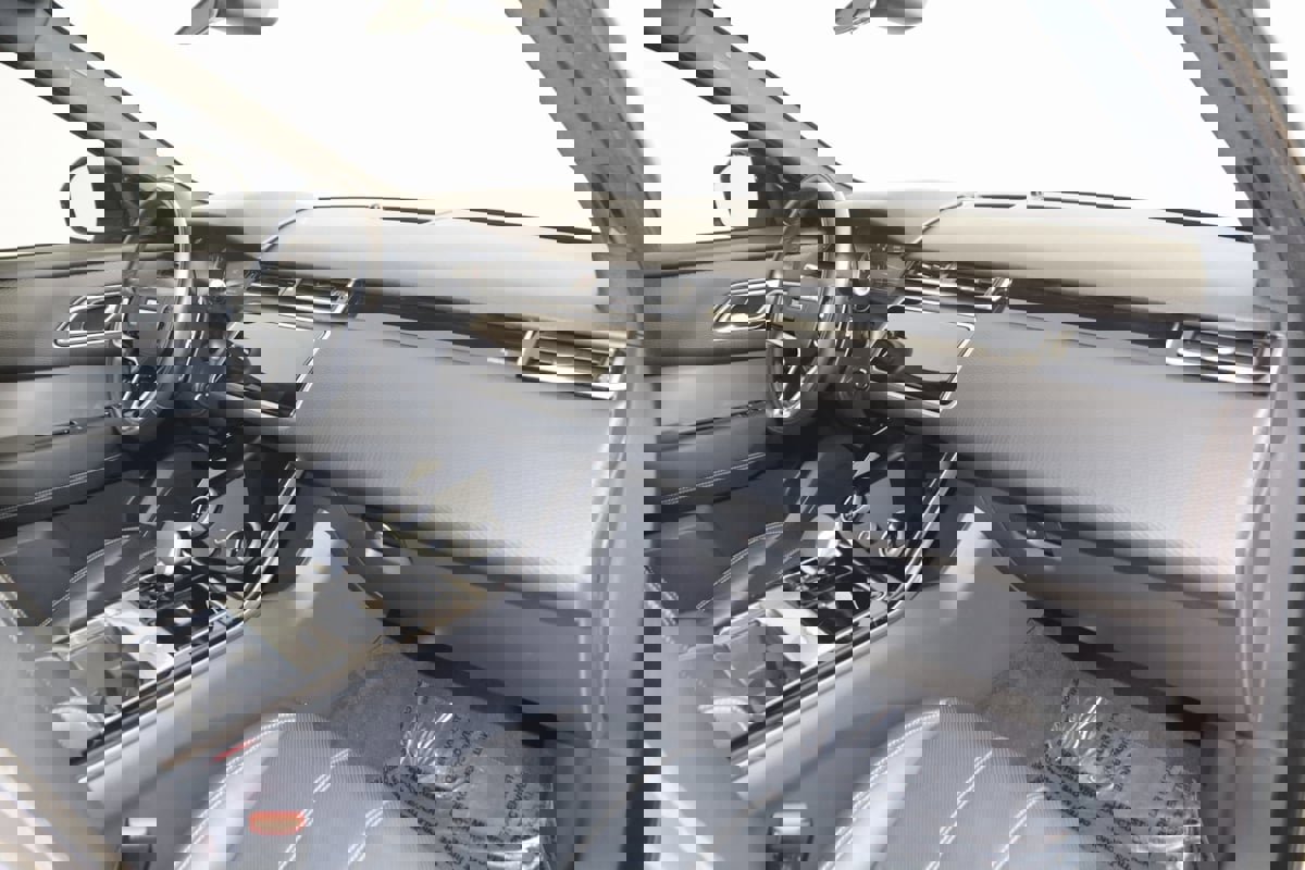 Used 2021 Land Rover Range Rover Velar R-Dynamic S image 40