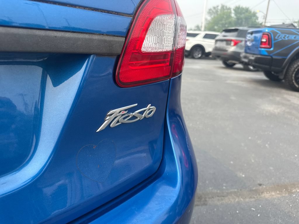 Used 2011 Ford Fiesta S FWD image 10