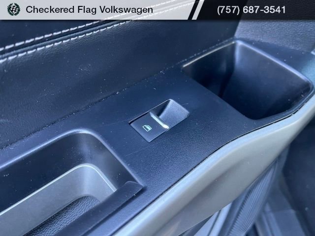 Used 2022 Ford Explorer Limited w/ Equipment Group 301A image 24