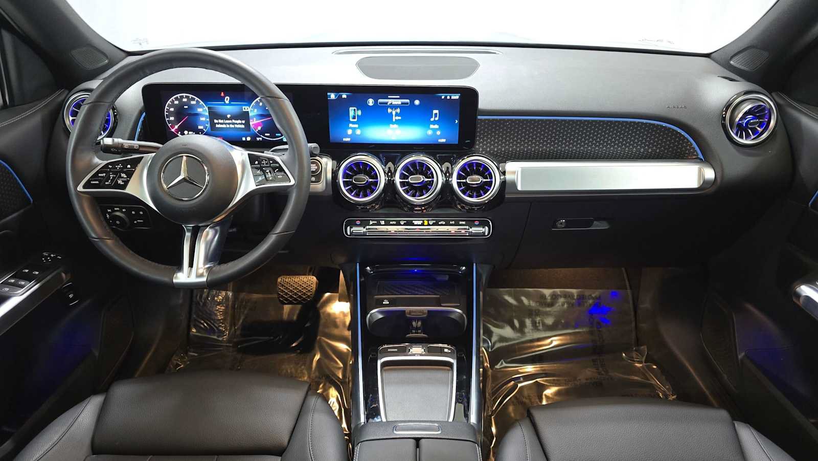 Used 2026 Mercedes-Benz GLB 250 4MATIC image 19