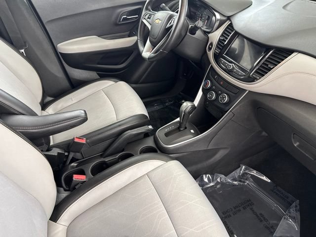 Used 2019 Chevrolet Trax LT w/ Driver Confidence Package FWD image 21