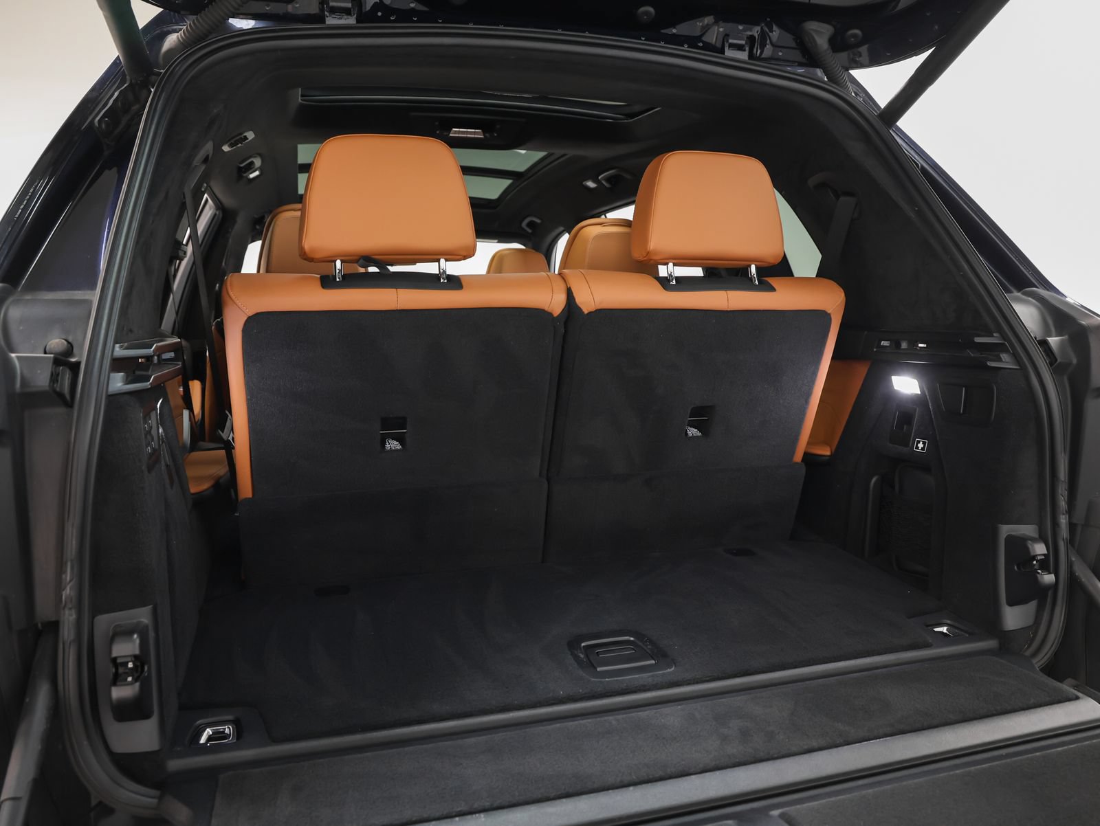 Used 2022 BMW X7 M50i AWD/4WD image 20