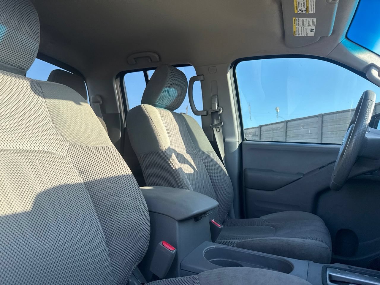 Used 2016 Nissan Frontier SV RWD image 26