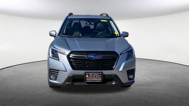 Used 2023 Subaru Forester Limited image 3