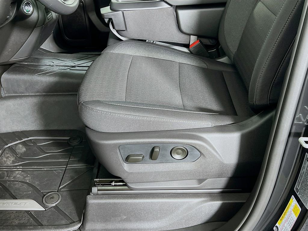 New 2026 Chevrolet Silverado 2500 Custom w/ Custom Value Package image 18