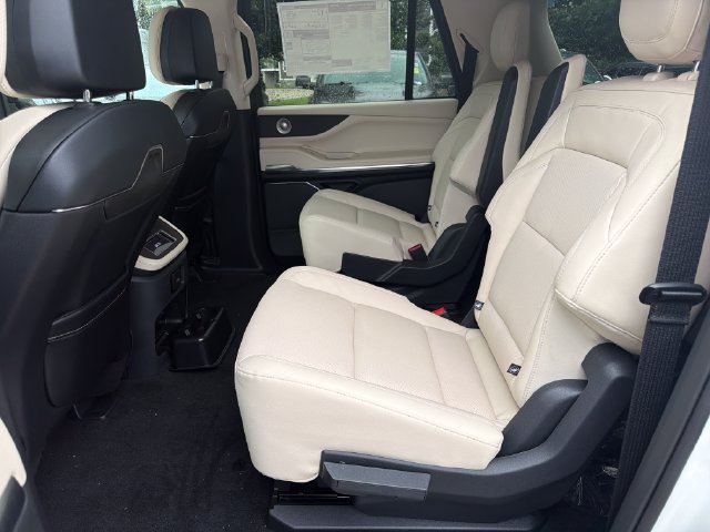 New 2027 Lincoln Navigator L Reserve w/ Jet Appearance Package AWD/4WD image 15