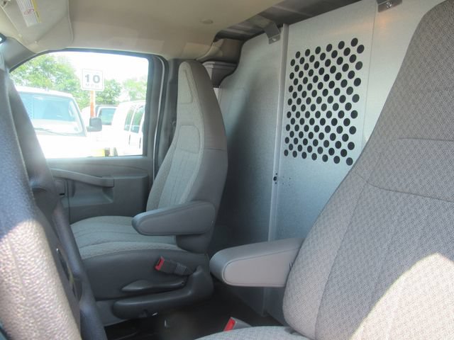 Certified 2025 Chevrolet Express 2500 w/ Driver Convenience Package RWD image 9