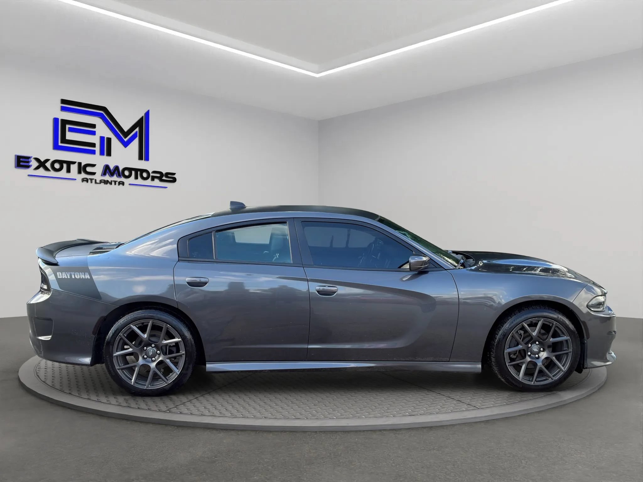 Used 2019 Dodge Charger R/T w/ Daytona Edition Group RWD image 6