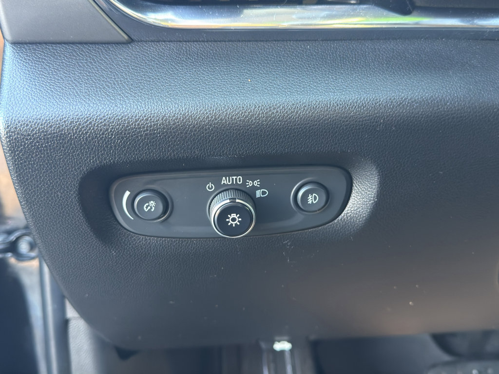 Used 2019 Chevrolet Traverse RS AWD/4WD image 15
