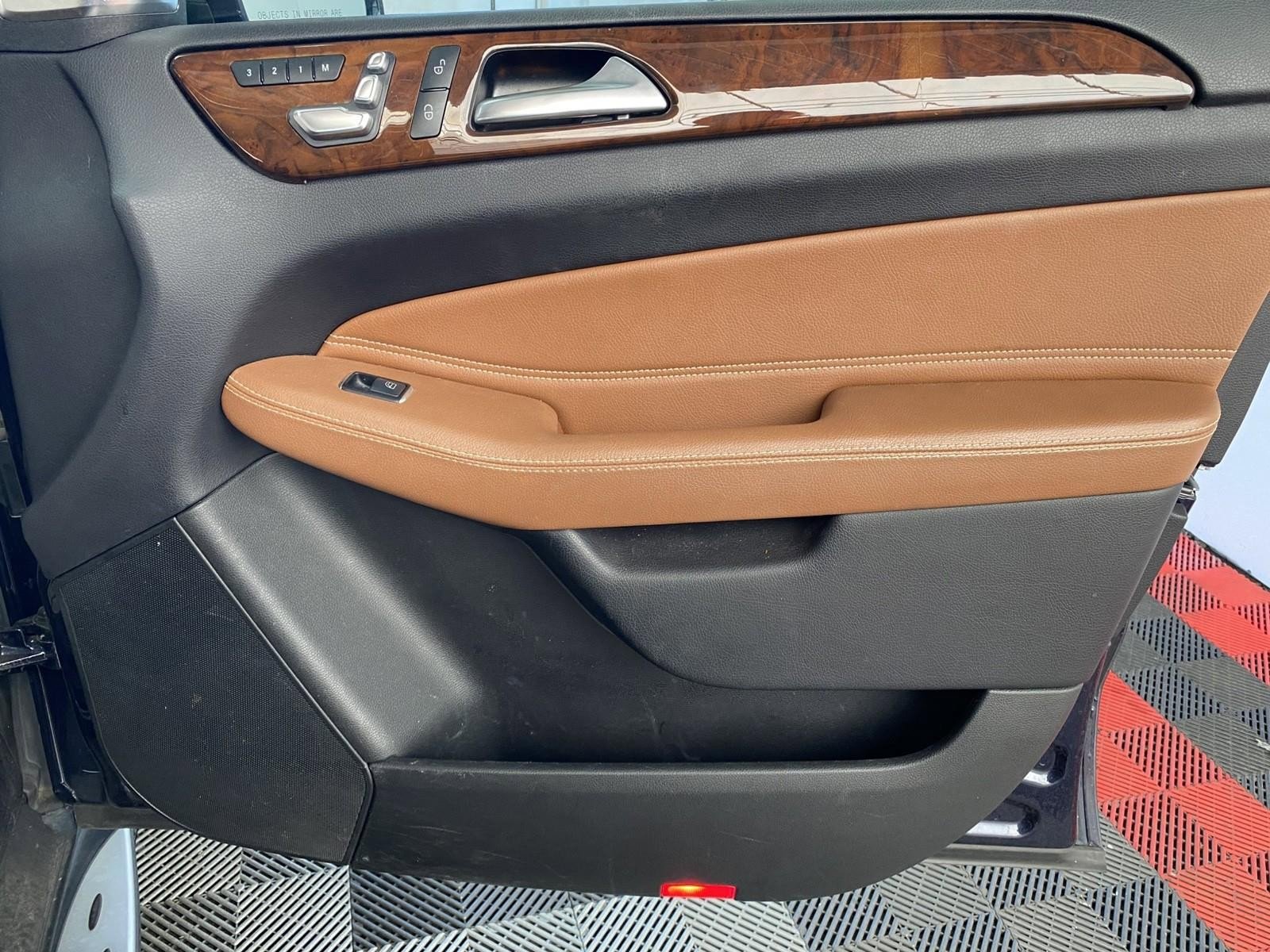 Used 2019 Mercedes-Benz GLS 450 4MATIC image 7