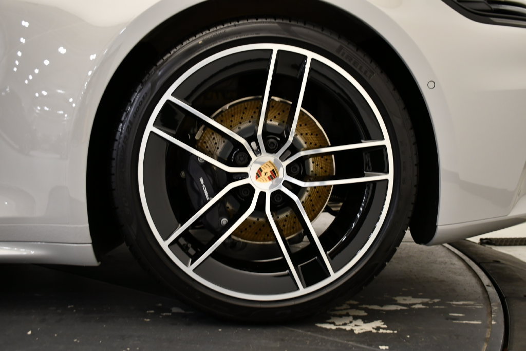 Certified 2026 Porsche 911 Carrera RWD image 17