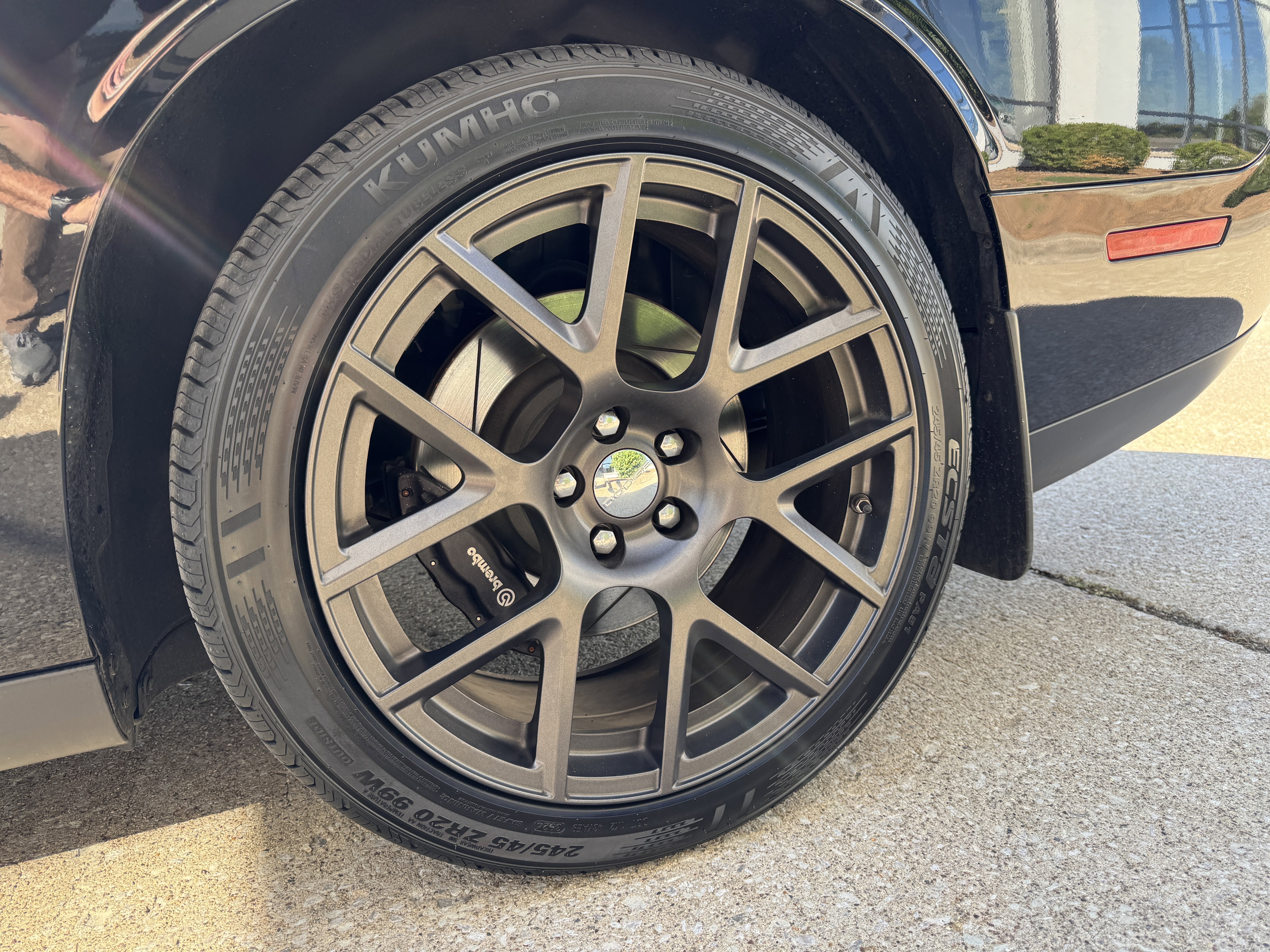 Used 2016 Dodge Challenger R/T Scat Pack w/ Leather Interior Group image 10