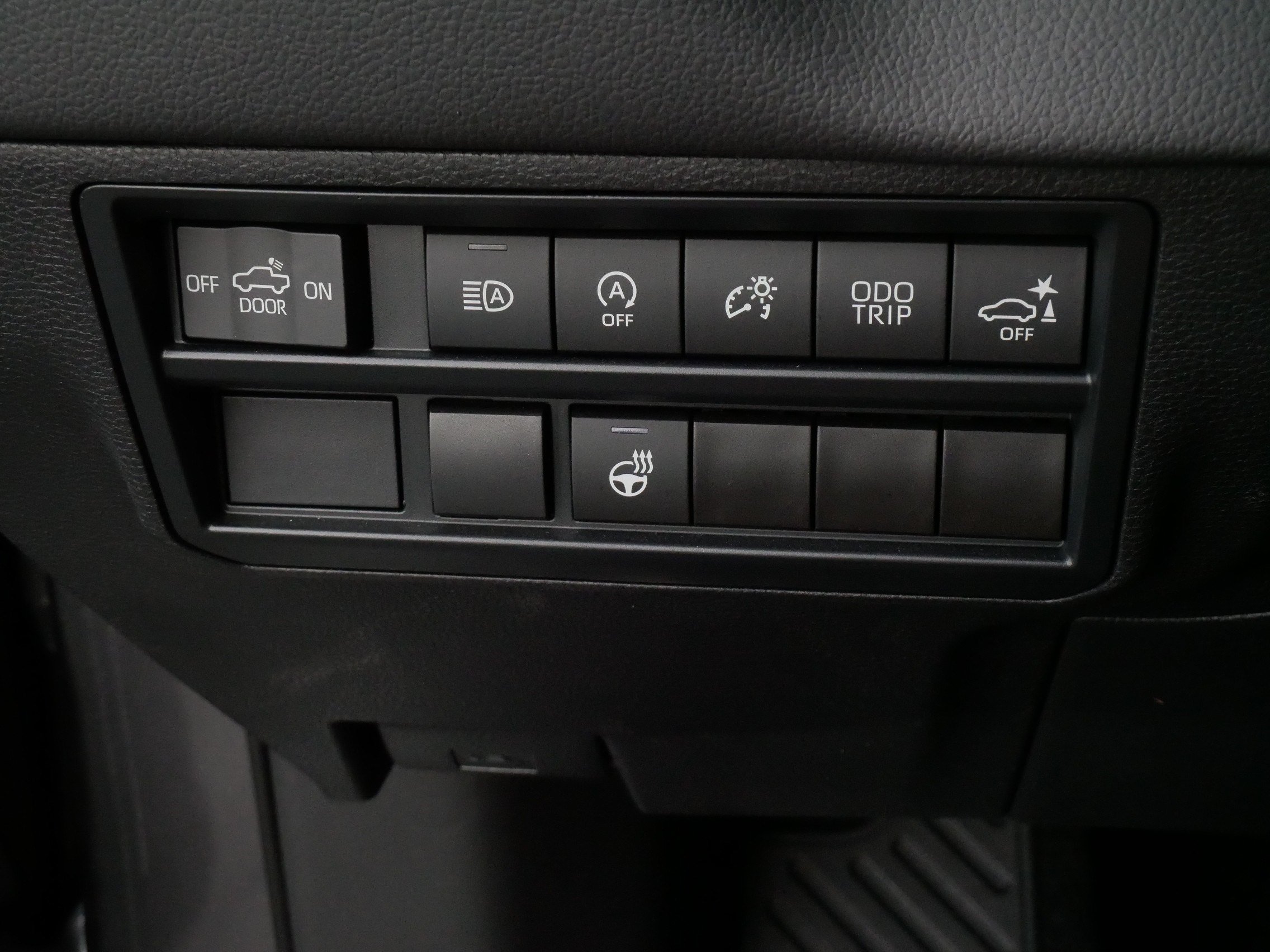Used 2024 Toyota Tundra Limited AWD/4WD image 28
