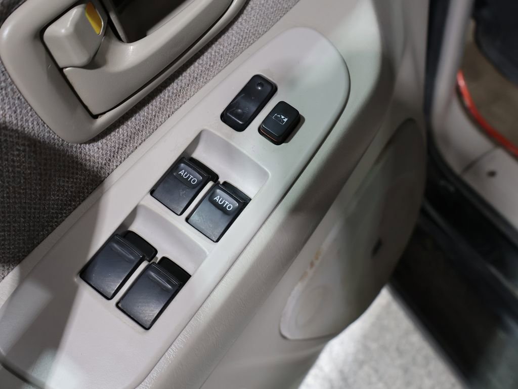 Used 2002 Toyota Sequoia SR5 image 14