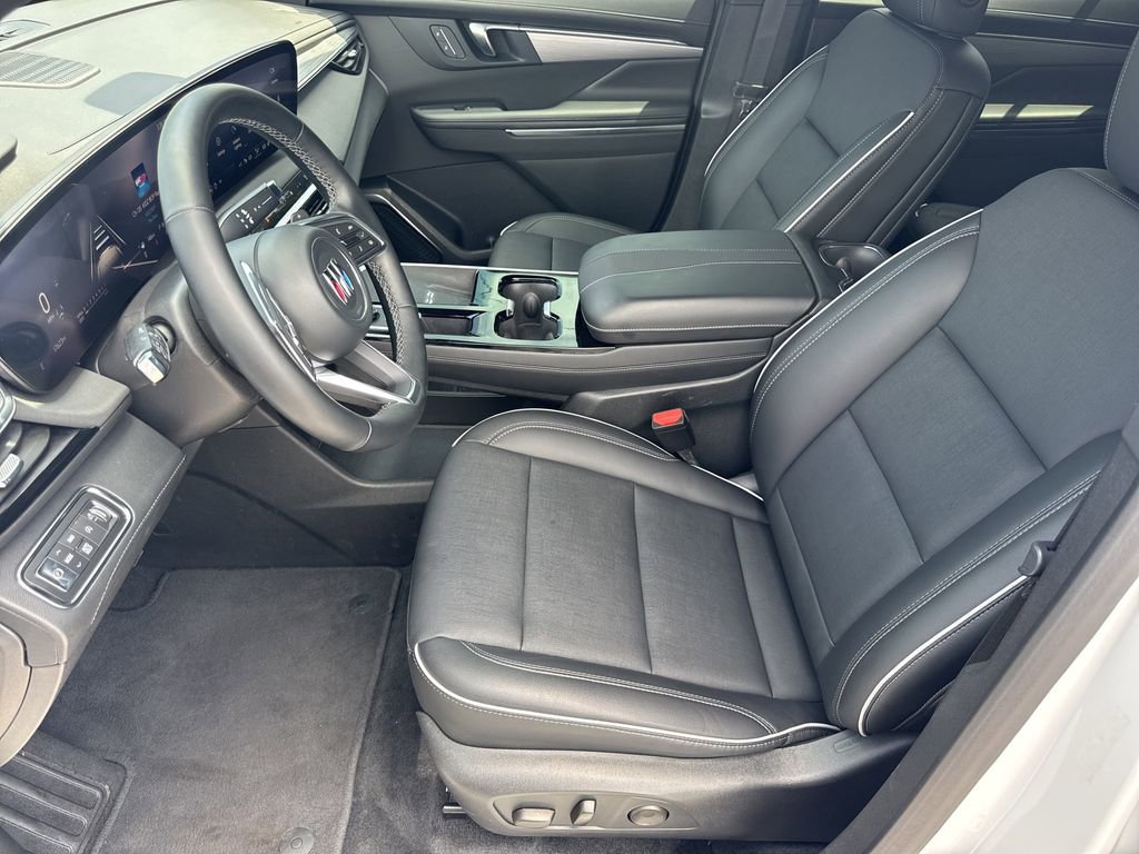 Used 2025 Buick Enclave Preferred AWD/4WD image 9