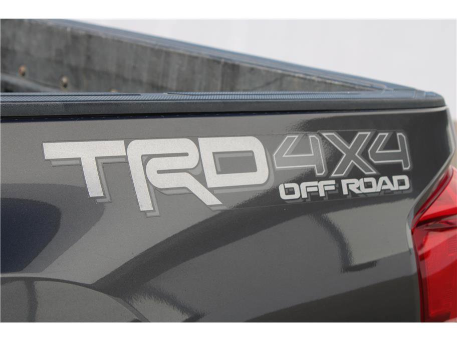 Used 2017 Toyota Tacoma TRD Off-Road w/ Tow Package image 31