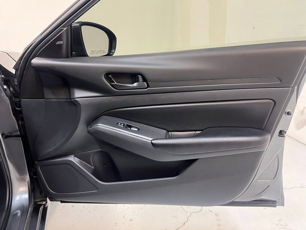 Used 2024 Nissan Altima 2.5 S image 28