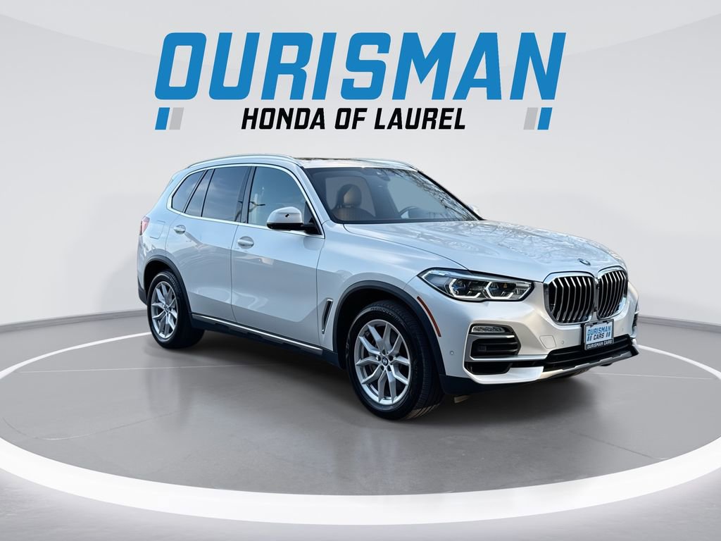 Used 2020 BMW X5 xDrive50i w/ Executive Package AWD/4WD image 2