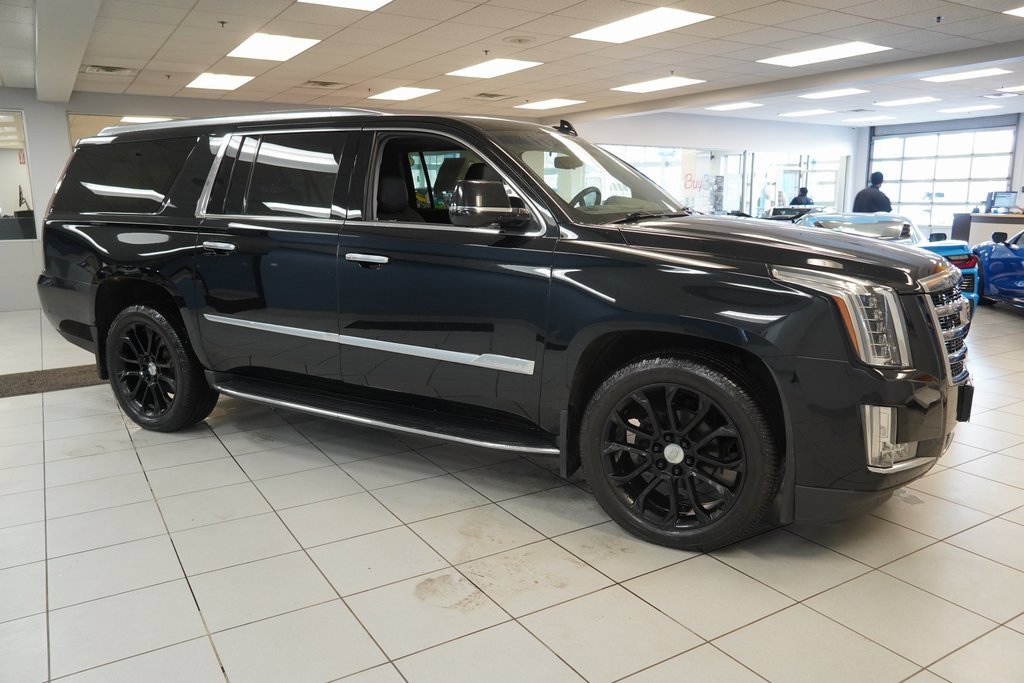 Used 2020 Cadillac Escalade ESV Luxury image 15