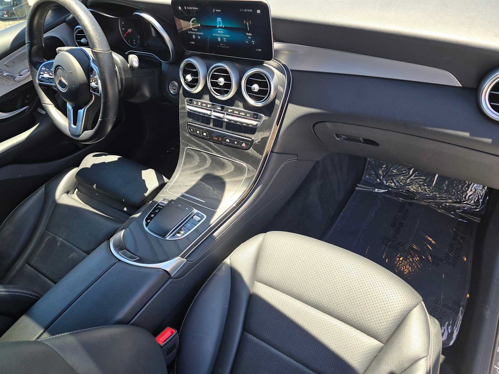 Used 2021 Mercedes-Benz GLC 300 4MATIC image 10