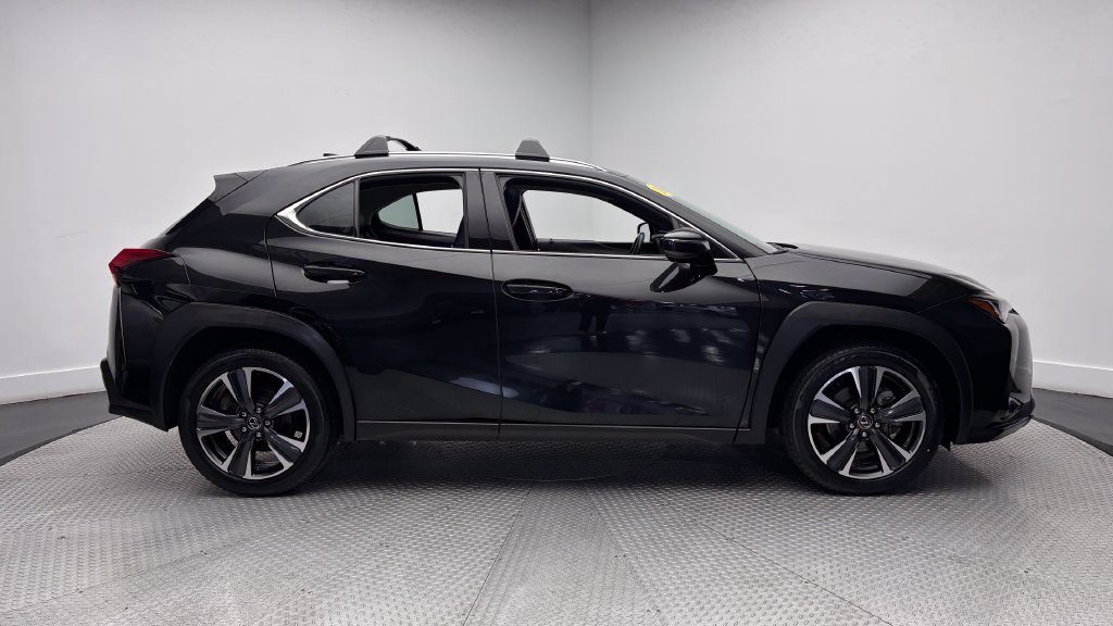 Used 2019 Lexus UX 200 w/ Accessory Package FWD image 44