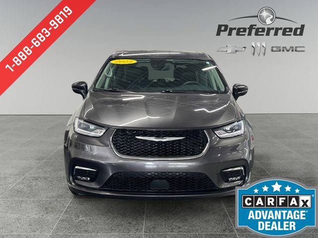 Used 2023 Chrysler Pacifica Touring-L FWD image 12