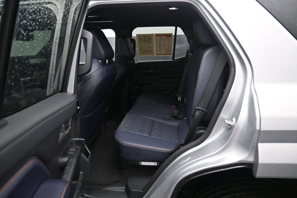 Used 2026 Toyota 4Runner Platinum AWD/4WD image 32