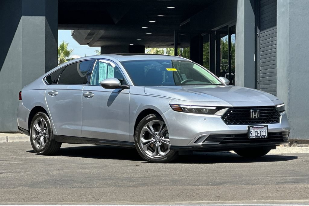 Used 2024 Honda Accord EX-L image 2