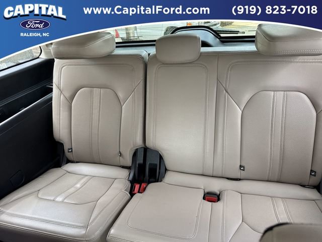 Certified 2024 Ford Expedition Limited image 18