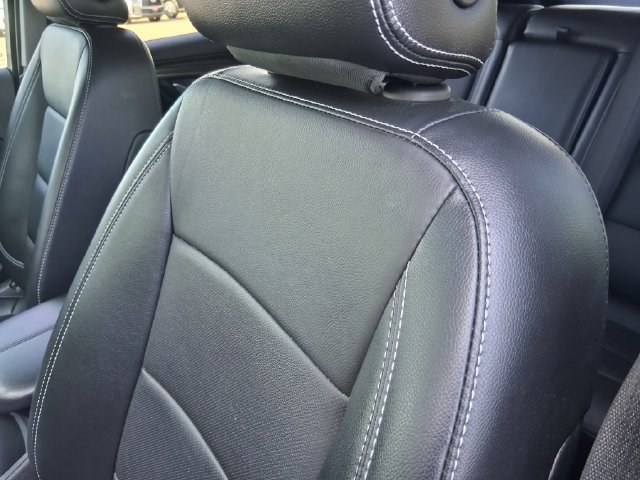 Used 2023 GMC Terrain SLT AWD/4WD image 19