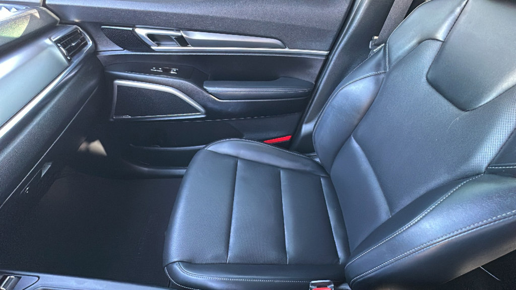 Used 2022 Kia Telluride S image 12