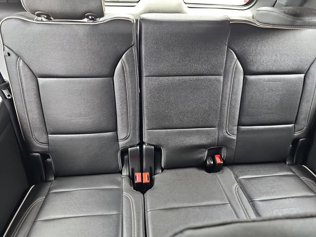 Used 2023 GMC Yukon SLT RWD image 14