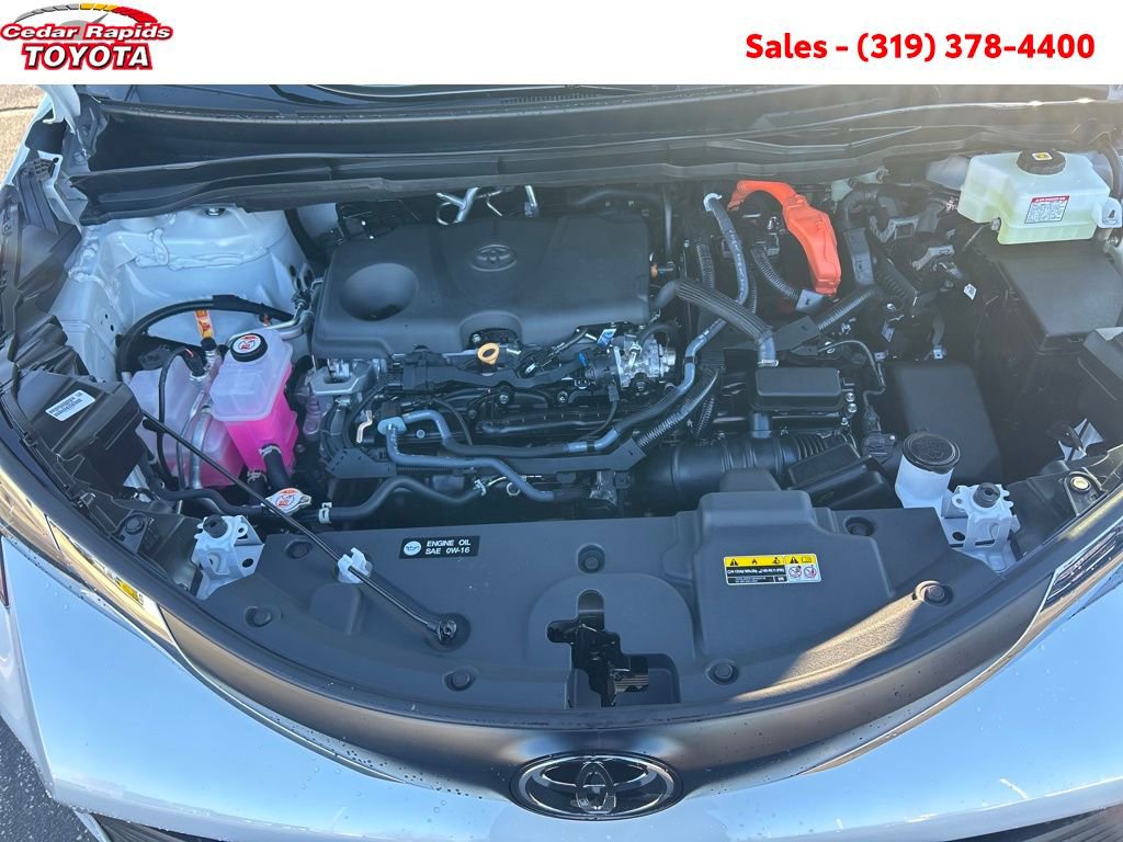 New 2026 Toyota Sienna XLE image 17