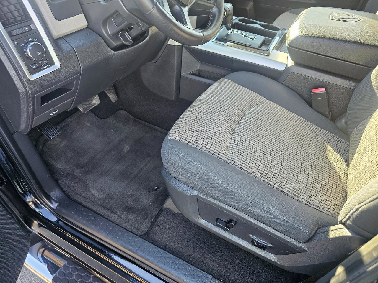 Used 2012 RAM 1500 Big Horn image 29