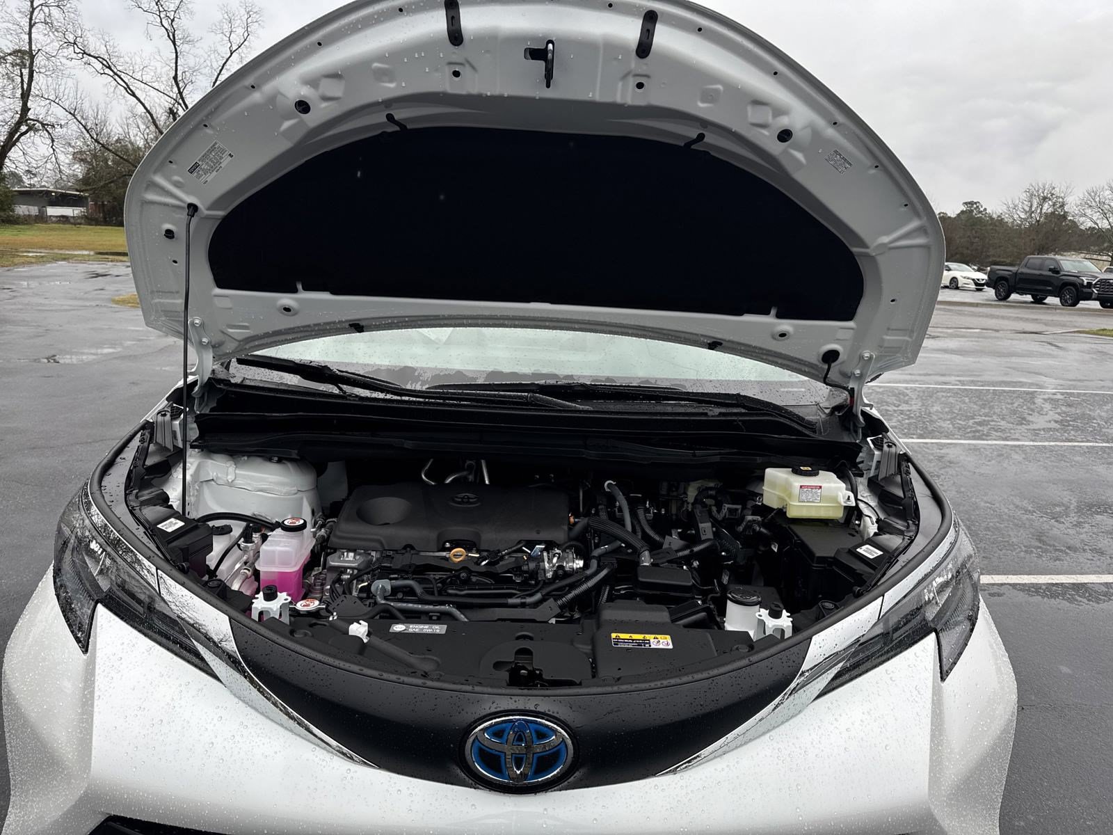 New 2025 Toyota Sienna XLE w/ XLE Plus Package FWD image 46