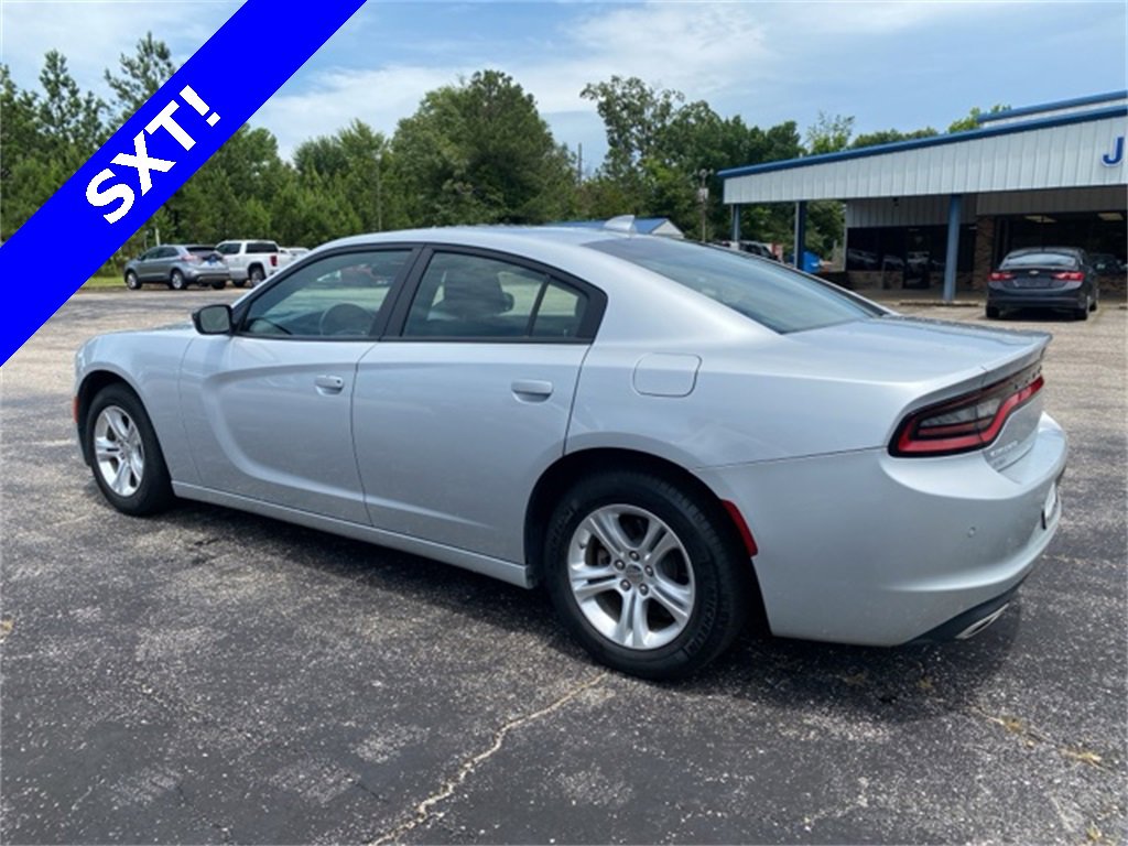 Used 2023 Dodge Charger SXT image 12