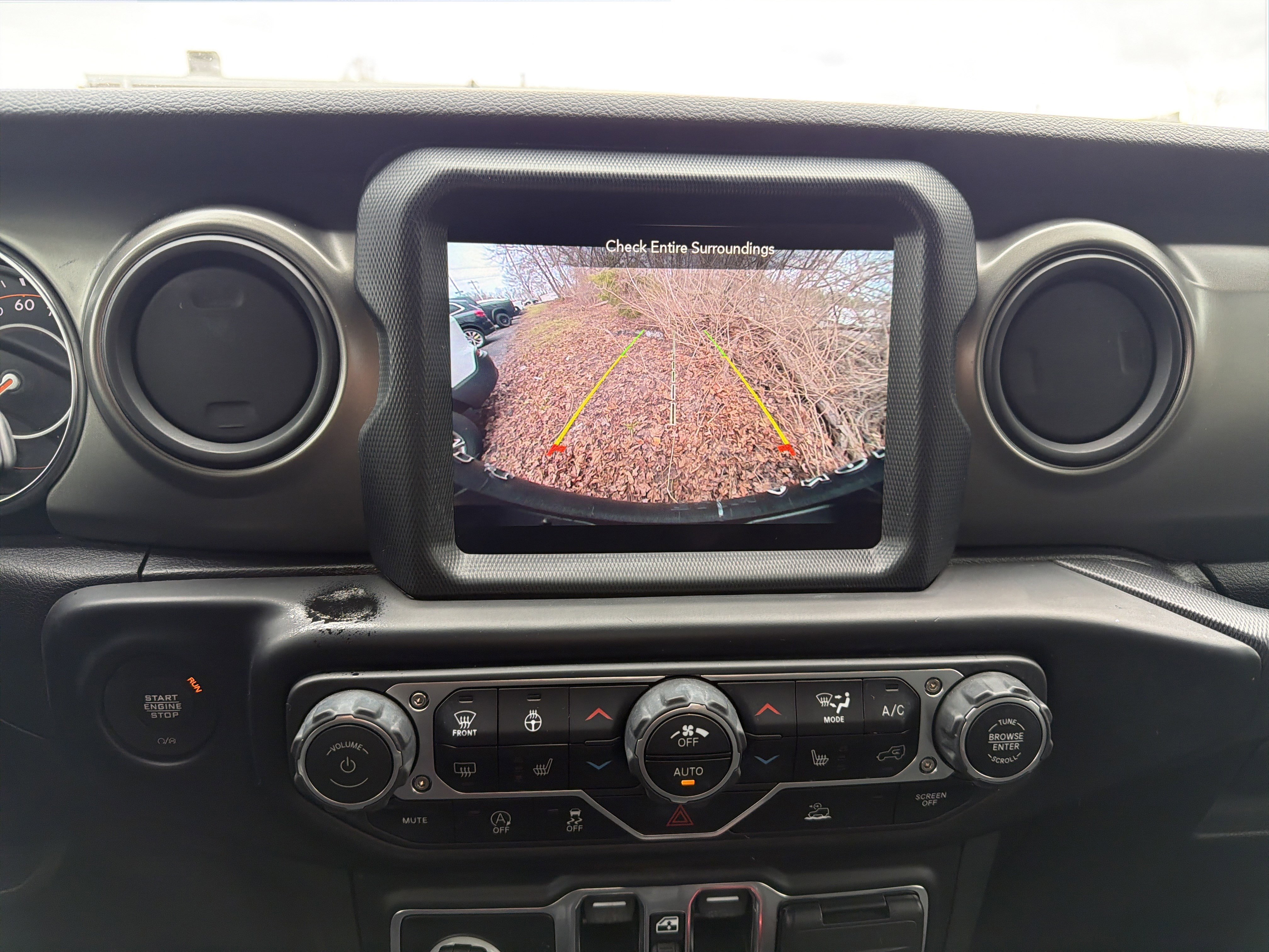 Certified 2023 Jeep Wrangler Willys AWD/4WD image 28