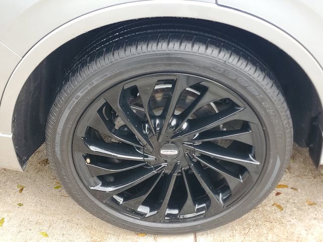 Used 2023 Lincoln Aviator Reserve w/ Equipment Group 201A image 7