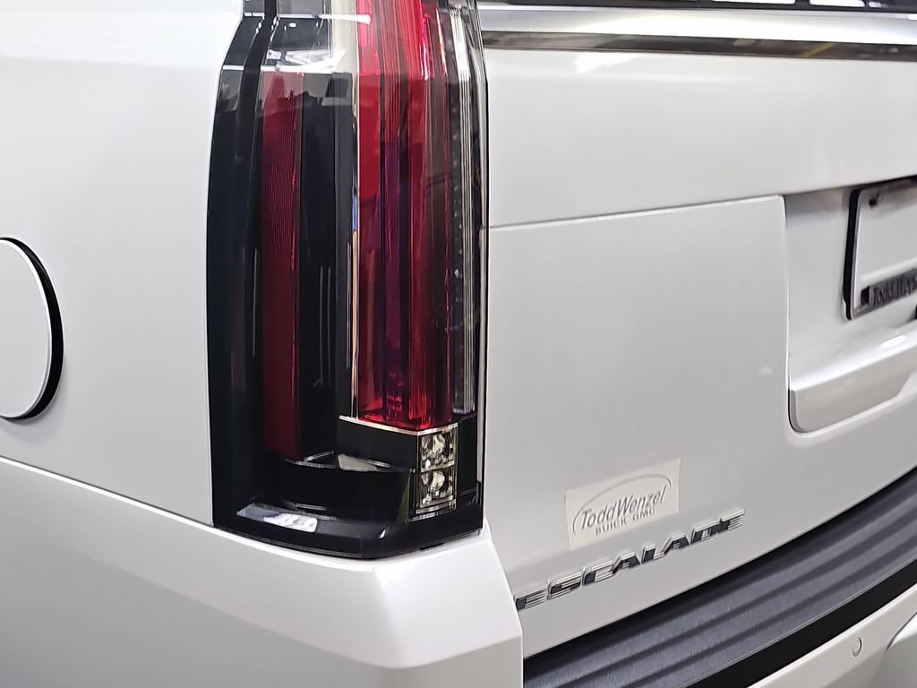 Used 2019 Cadillac Escalade Platinum AWD/4WD image 42