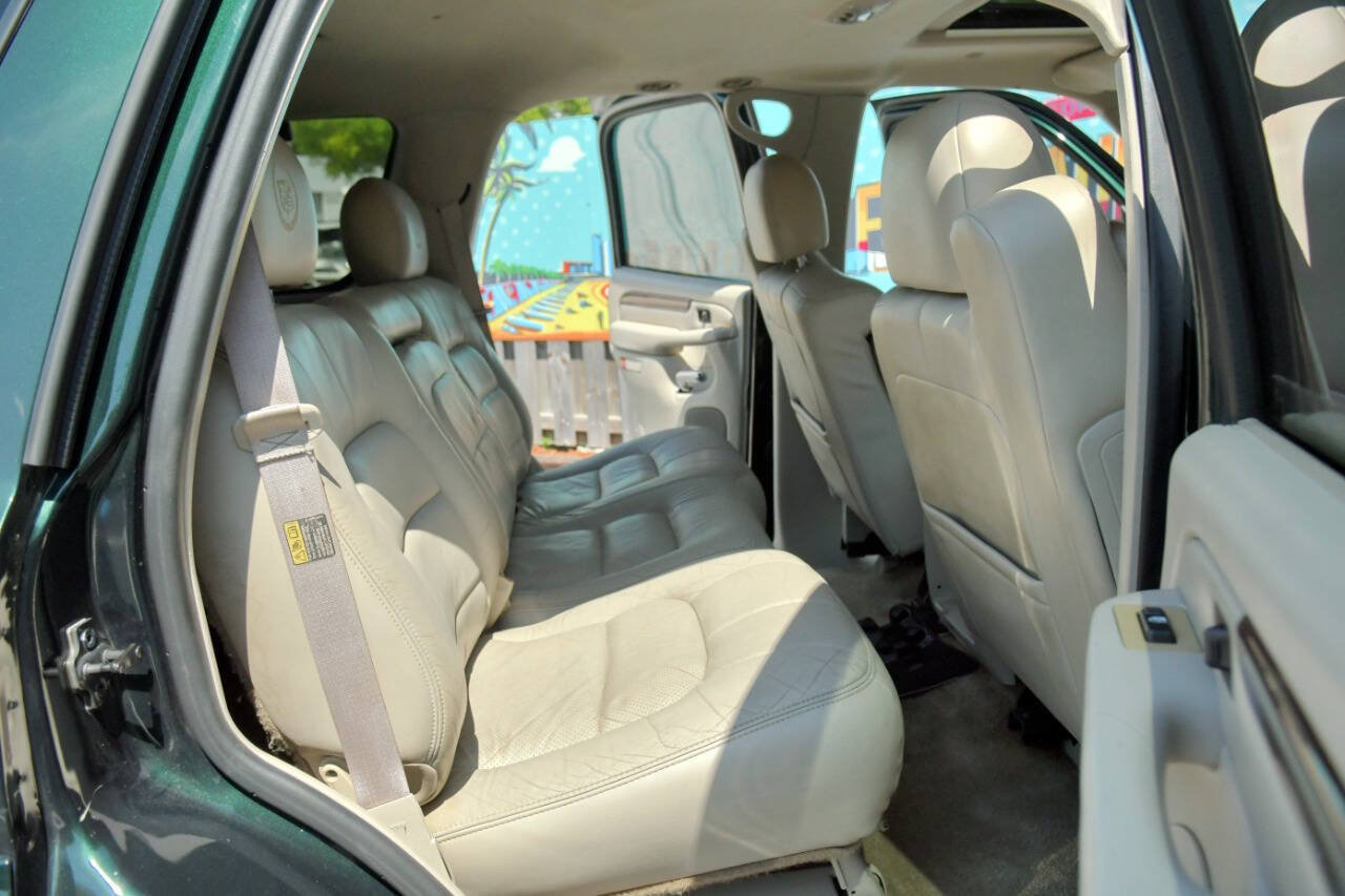 Used 2002 Cadillac Escalade AWD image 39