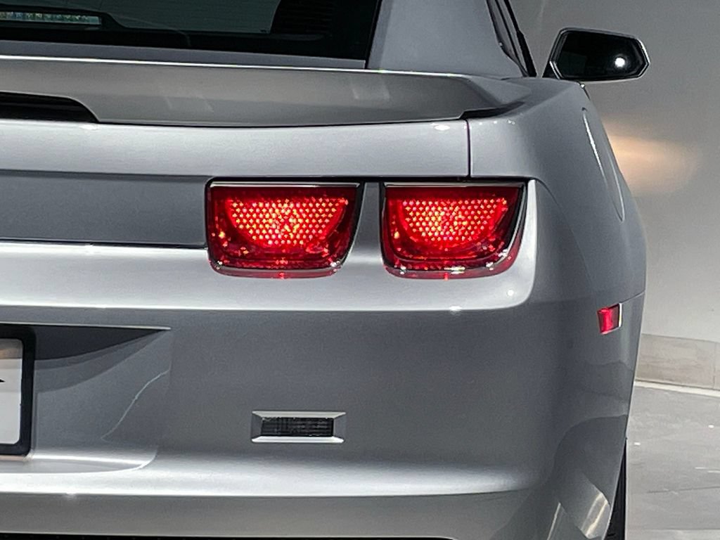 Used 2010 Chevrolet Camaro LT RWD image 34