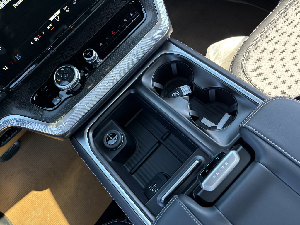 New 2026 Ford Expedition Platinum image 29