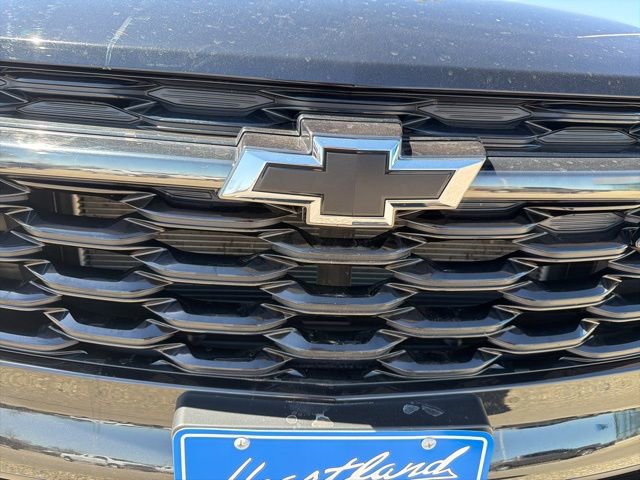 Used 2024 Chevrolet Trax RS FWD image 39
