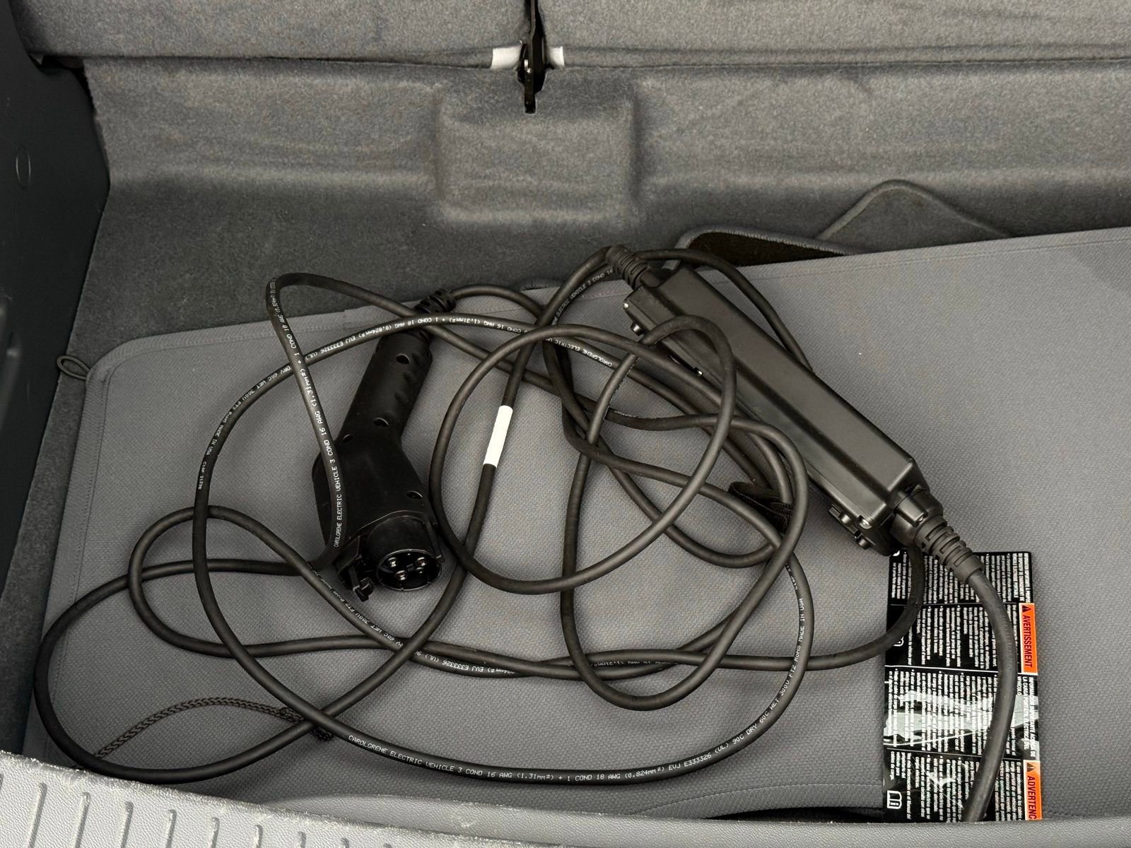 Used 2018 Chevrolet Bolt LT FWD image 45